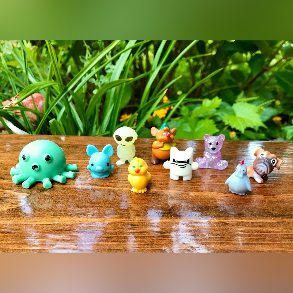 2/$10 Misc Lot Teeny Tiny Mini Toys Eraser Toppers Glow In The Dark Alien Toys